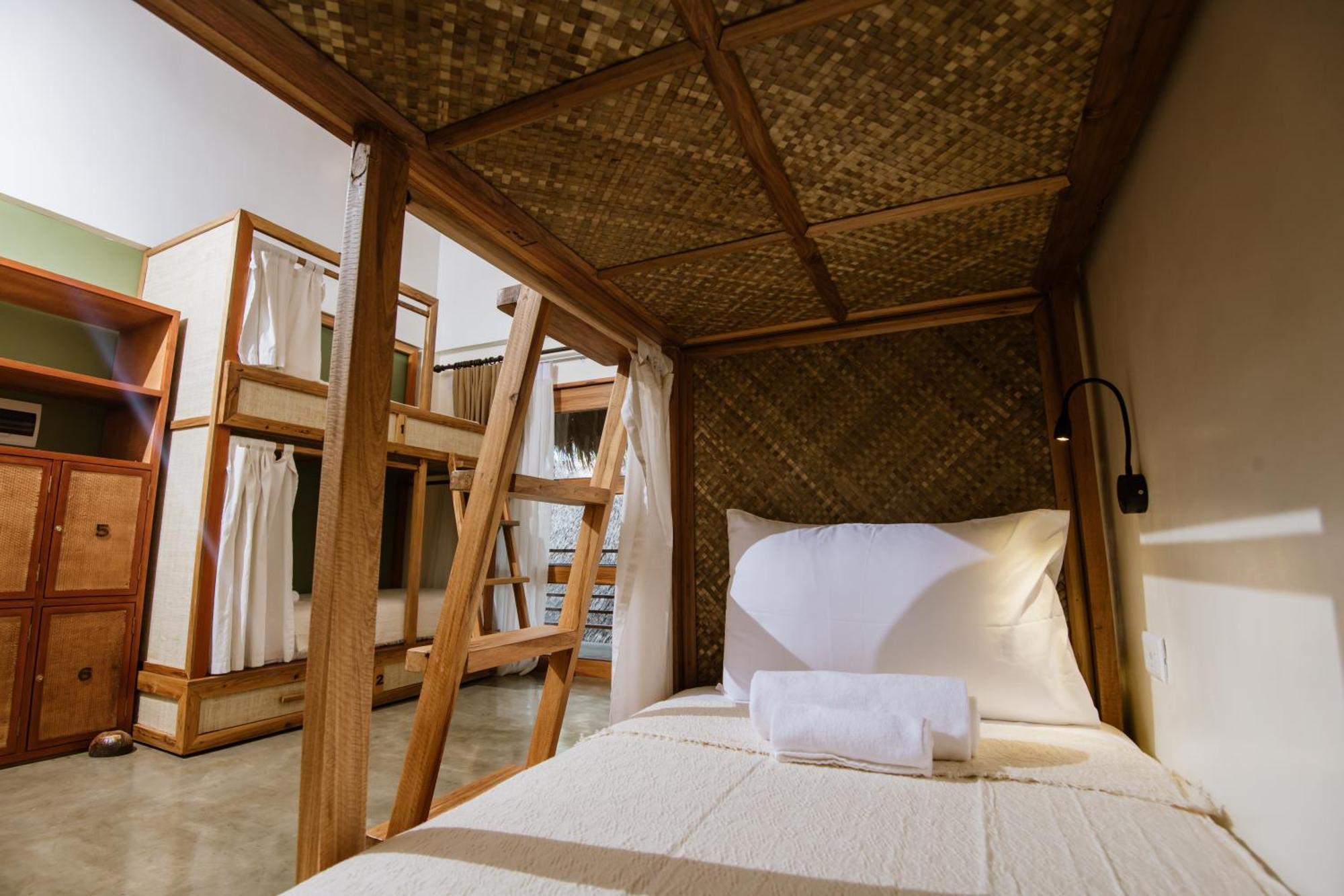 Las Palmas Villas And Casitas Siargao General Luna  Room photo